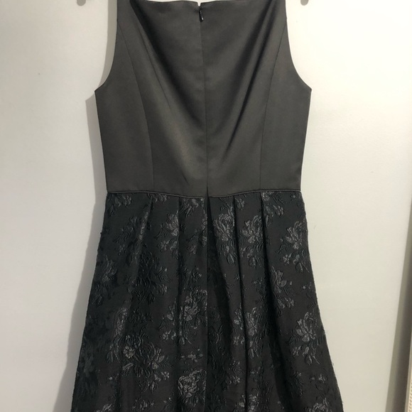 Black skater dress - Picture 7 of 7